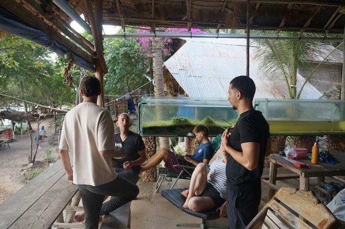 L’expérience hors du commun de lycéens parisiens sur une petite île au Cambodge