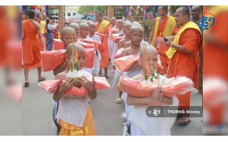 l'ordination des jeunes hommes