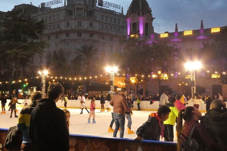 La patinoire de la Plaza del Ayuntamiento