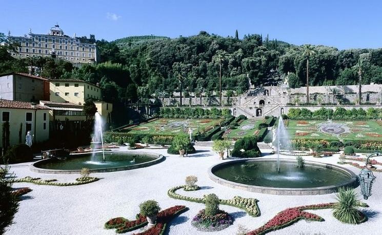 labyrinthe villa garzoni en toscane