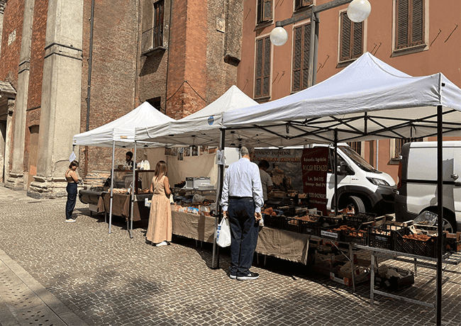 marché piazza san nazaro