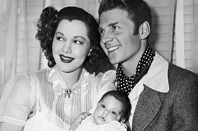 Maria Montez, son époux Jean-Pierre Aumont et leur fille Tina