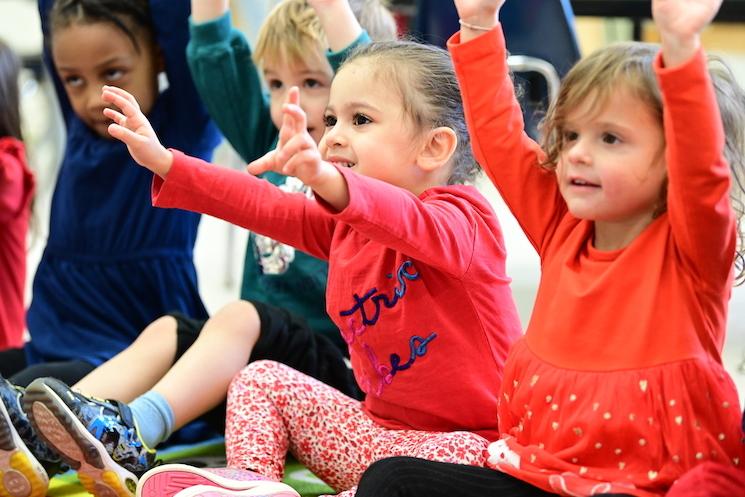 des élèves de maternelle à la FASNY