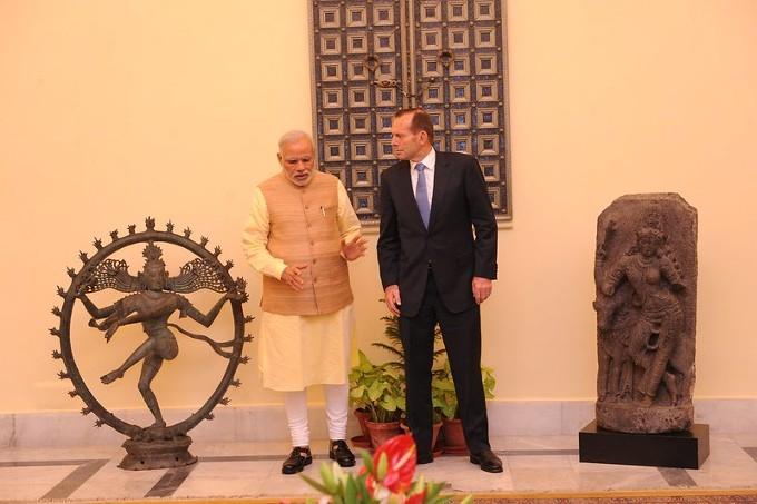 Le premier ministre australien remet à Narendra Modi 2 bronzes volés