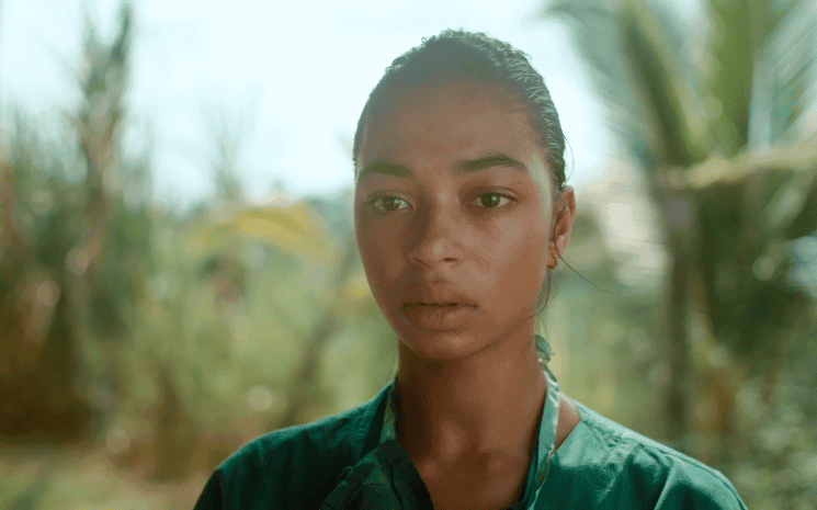 Manon Bresh dans le rôle de Maïa Cadière