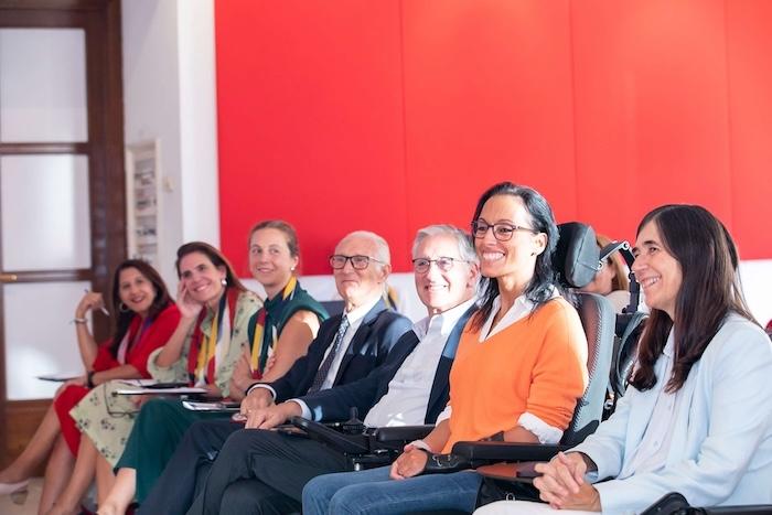 Public à l'assemblée générale de Mujeres Avenir