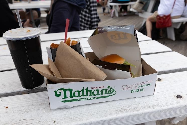 Nathan's Famous à Coney Island