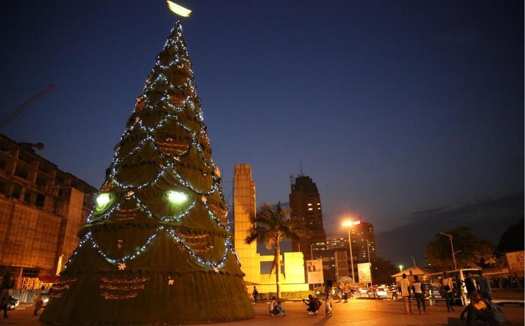 Un sapin de Noël géant au Congo