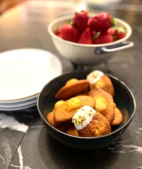 madeleines avec fraises