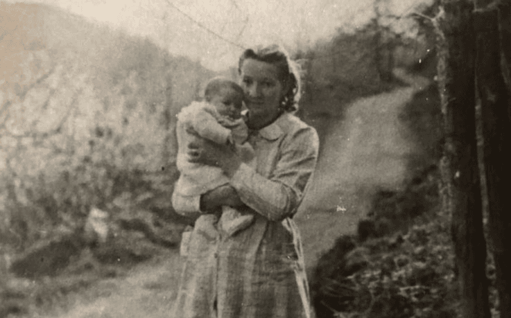 Julien Royer et sa grand-mère Odette