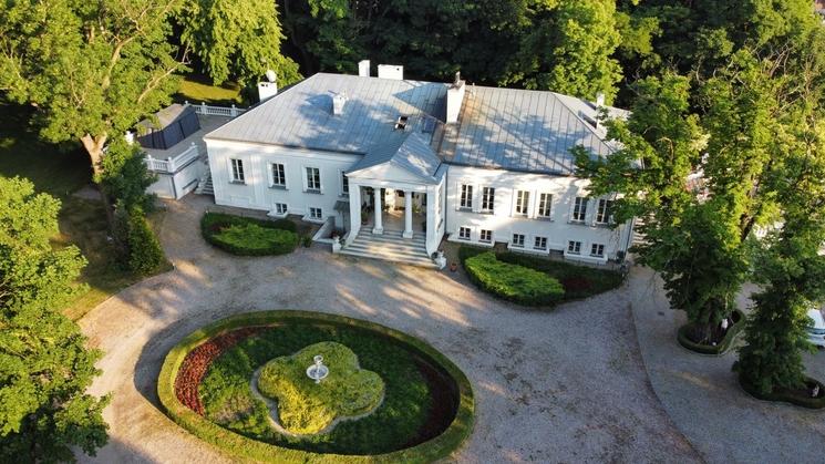 Palais de Zolowin vue aérienne varsovie parc