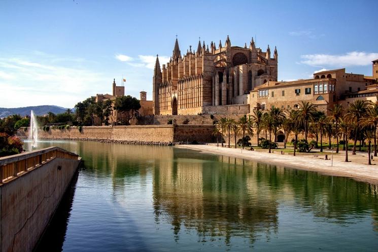 vue de la cathedrale de palma