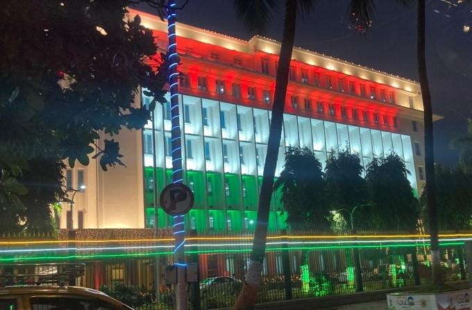 Le parlement du Maharashtra illuminé aux couleurs de l'Inde pour Republic Day