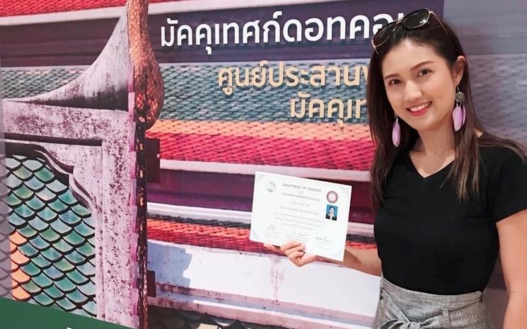 Pia, guide francophone en Thaïlande