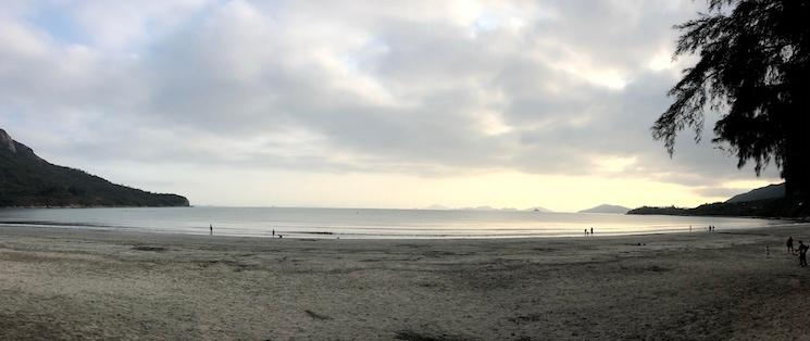 La plage de Pui O à Hong Kong