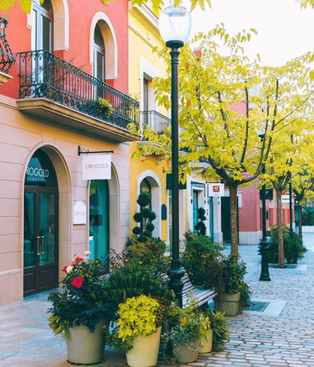 roca village, en Catalogne / DR