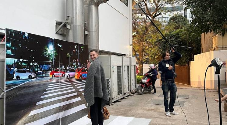 une rue de séoul photographiée à Hanoi 
