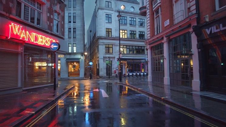  rues londres vides pluie 