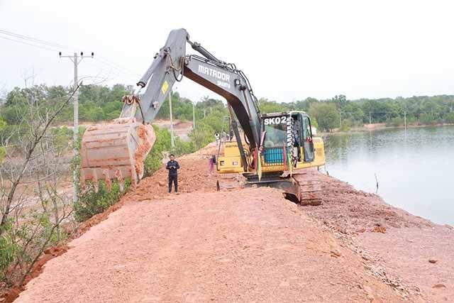 Rupture d'un barrage à Preah Sihanouk