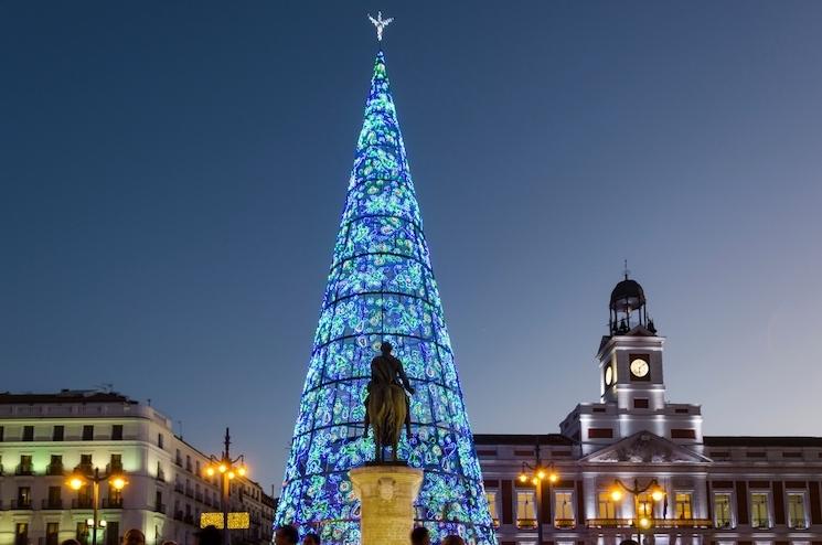 Le sapin de Noël de la Puerta del Sol à Madrid