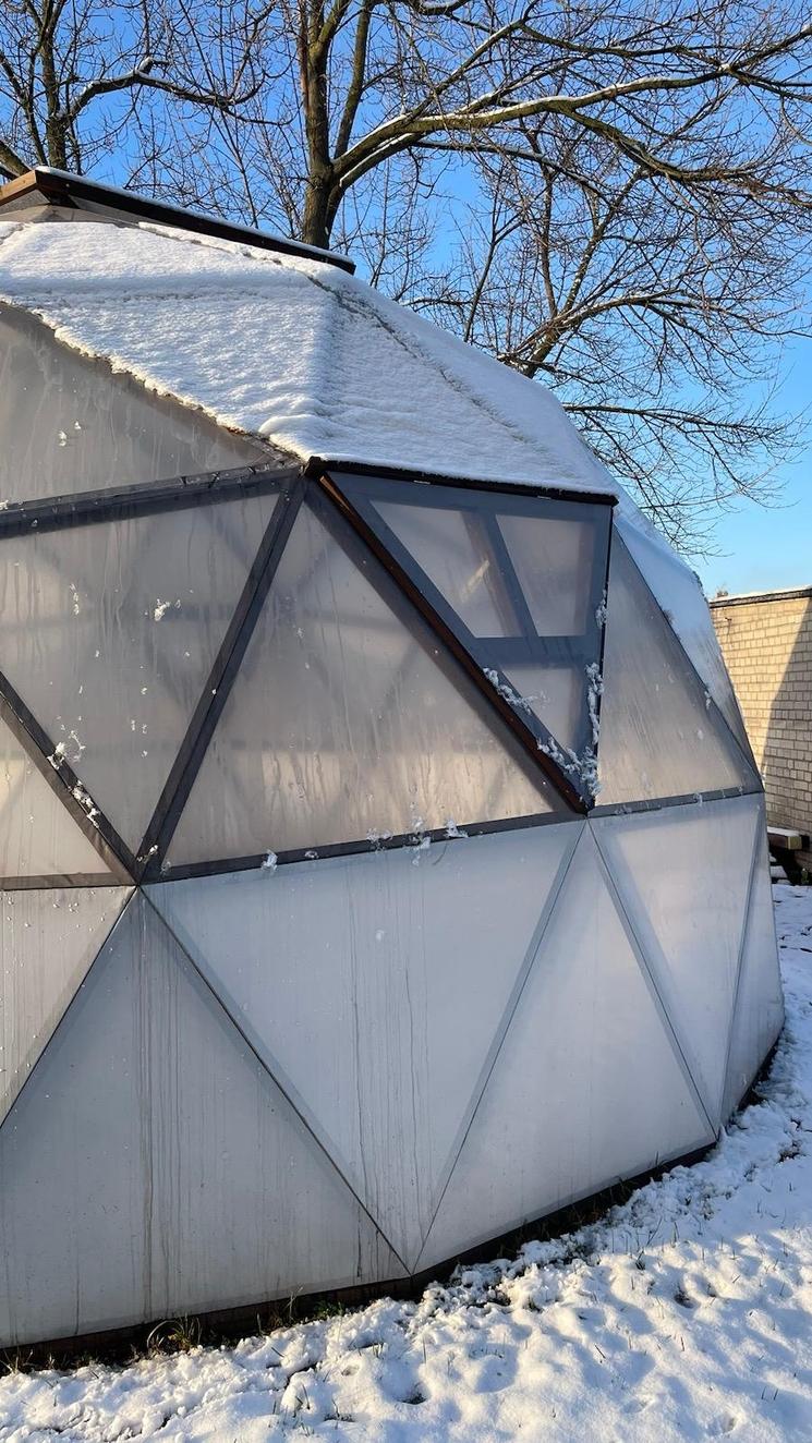 Serre en hiver au Lycée français de Varsovie