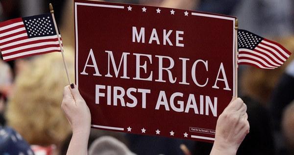 Slogan de la campagne : Make America First Again