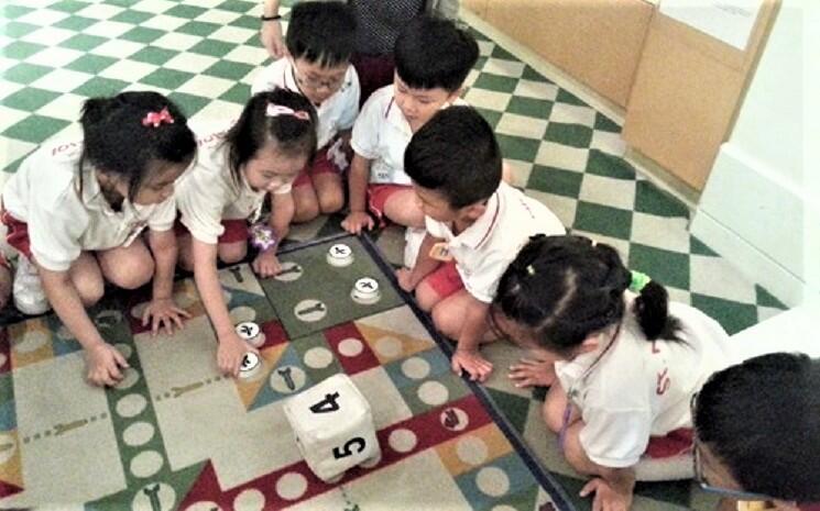 Jeux au musée de l'héritage à Hong Kong