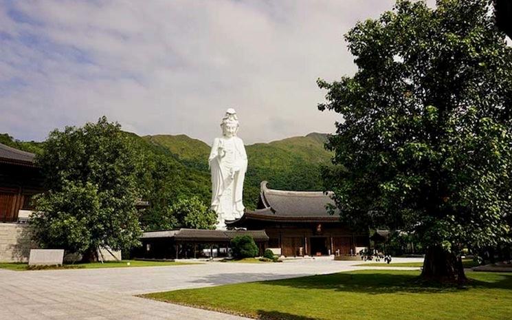 Tsz Shan Monastery Guanyin 