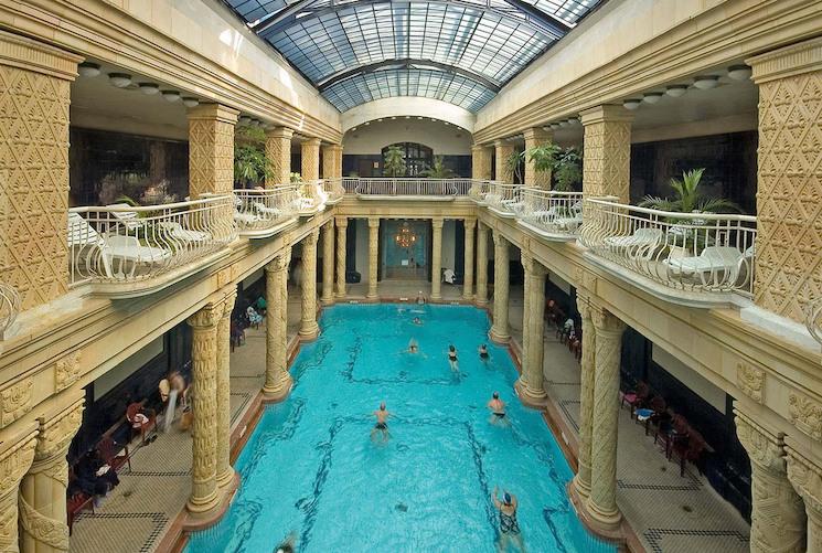 Les Thermes Gellert d'Újbuda à Budapest