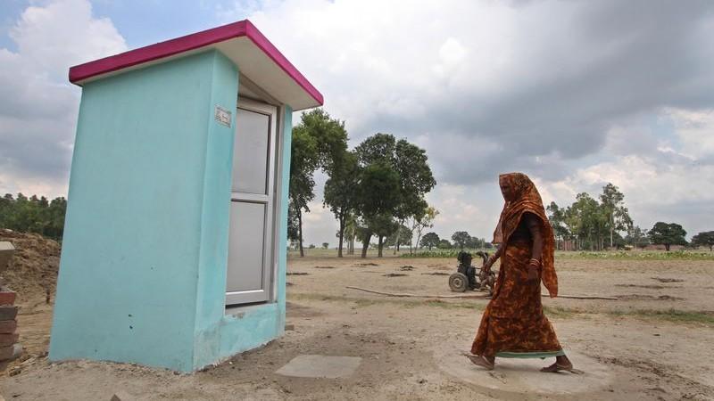 toilettes villages inde 