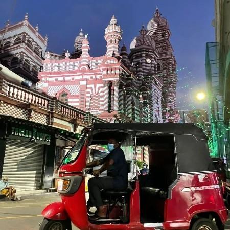 Un rickshaw dans le quartier de Pettah à Colombo