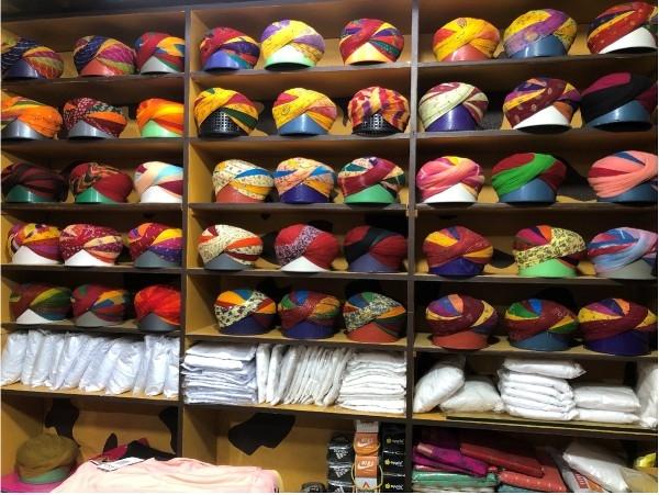 Une boutique de turbans à Jodhpur