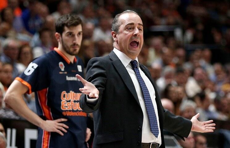 Le coach Valencien Txus Vidorreta