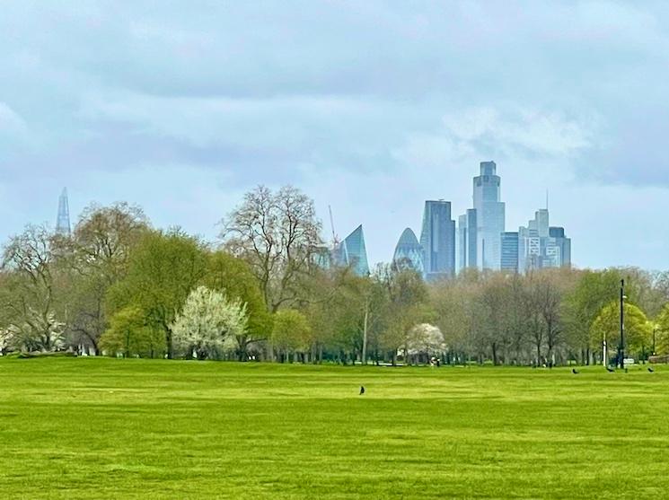 Le Victoria Park avec vue sur la City