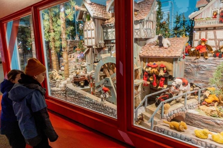 Le moulin dans la forêt est accessible gratuitement à l'extérieur.