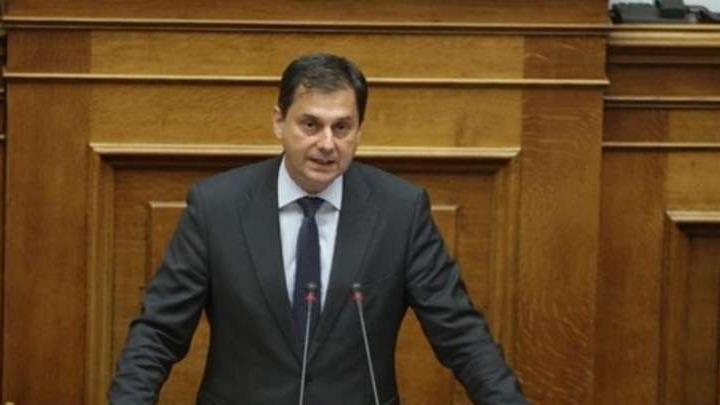 Tourisme en Grèce et combattre la propagation du virus