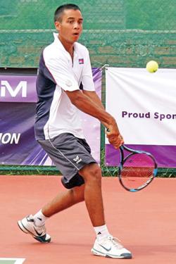 Bun Kenny, étoile montante du tennis cambodgien (TFC)