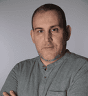 Portrait de Volkan Ozkanal, contributeur du Petit Journal Istanbul