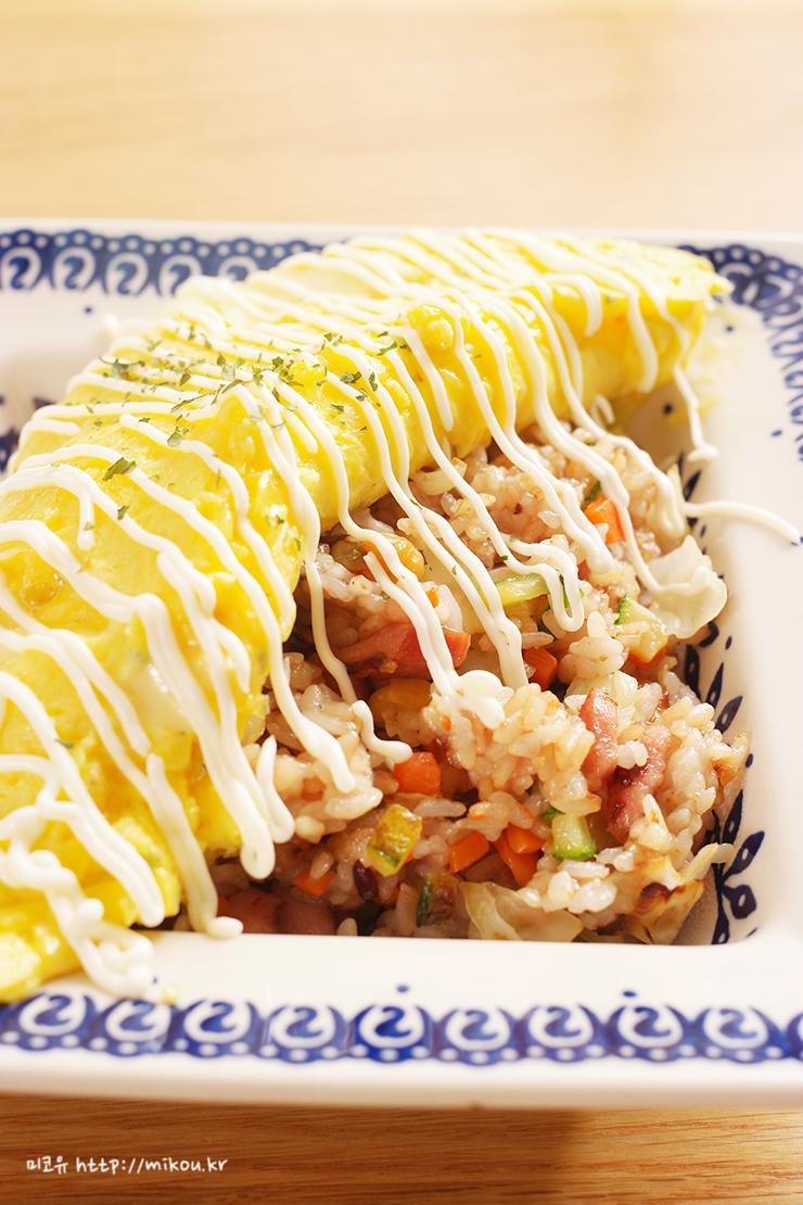 recette omurice plat coréen cuisine séoul japon oeufs riz omelette