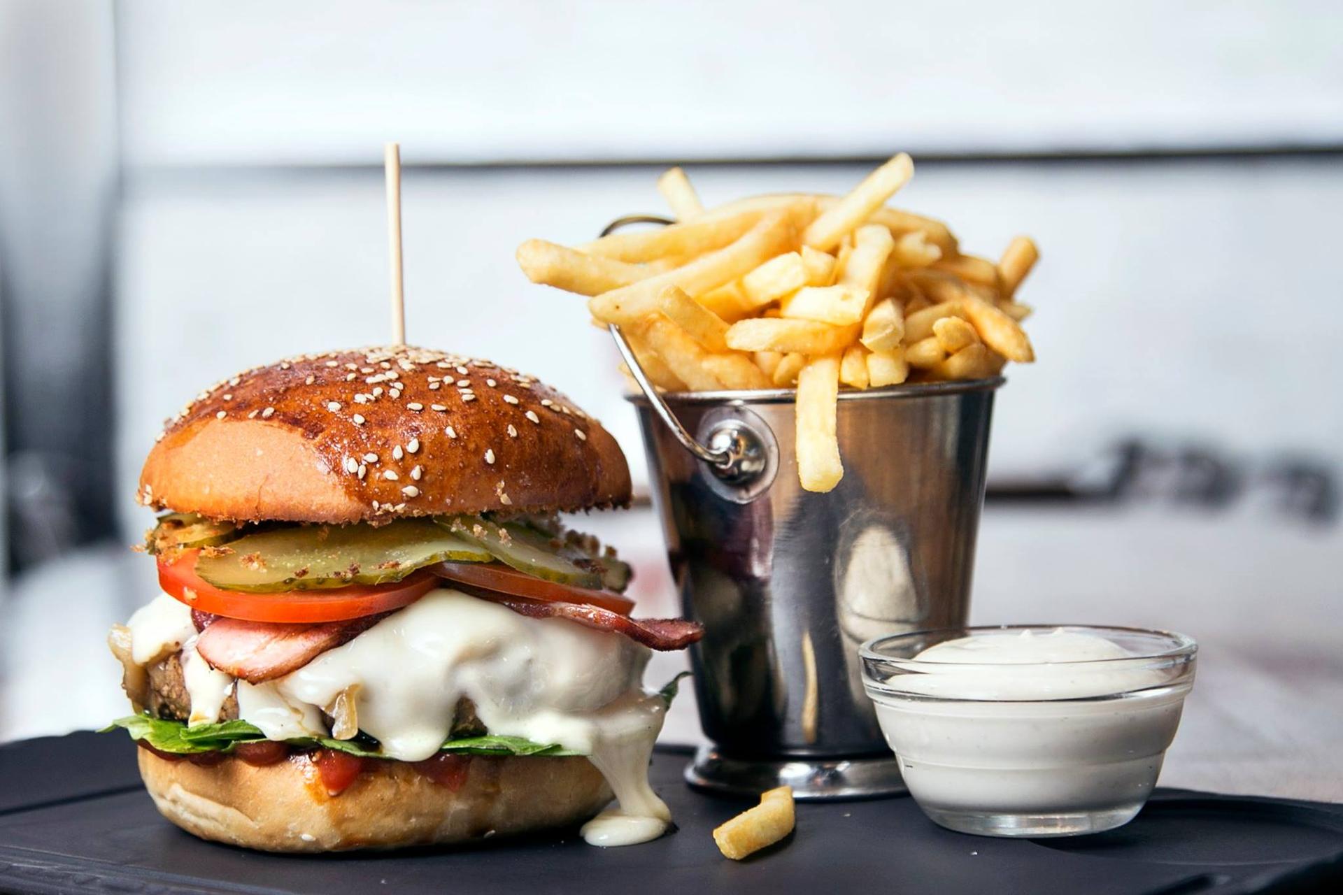 BUCAREST DE POCHE - Top 3 des meilleurs burgers de la ville