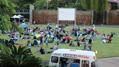 "Edward aux mains d'argent projeté gratuitement à Brisbane