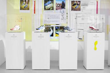 expat - expatrié - francophone - french - français - R-U - UK - Angleterre - Great - Britain - journal - News - information - actualité - communauté - magazine - Londres - exposition - chaussures - baskets