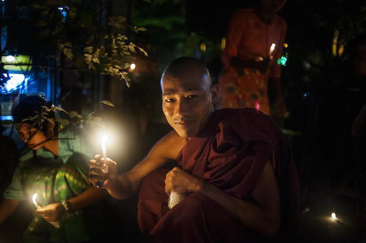 Thadingyut Fête lumières Birmanie