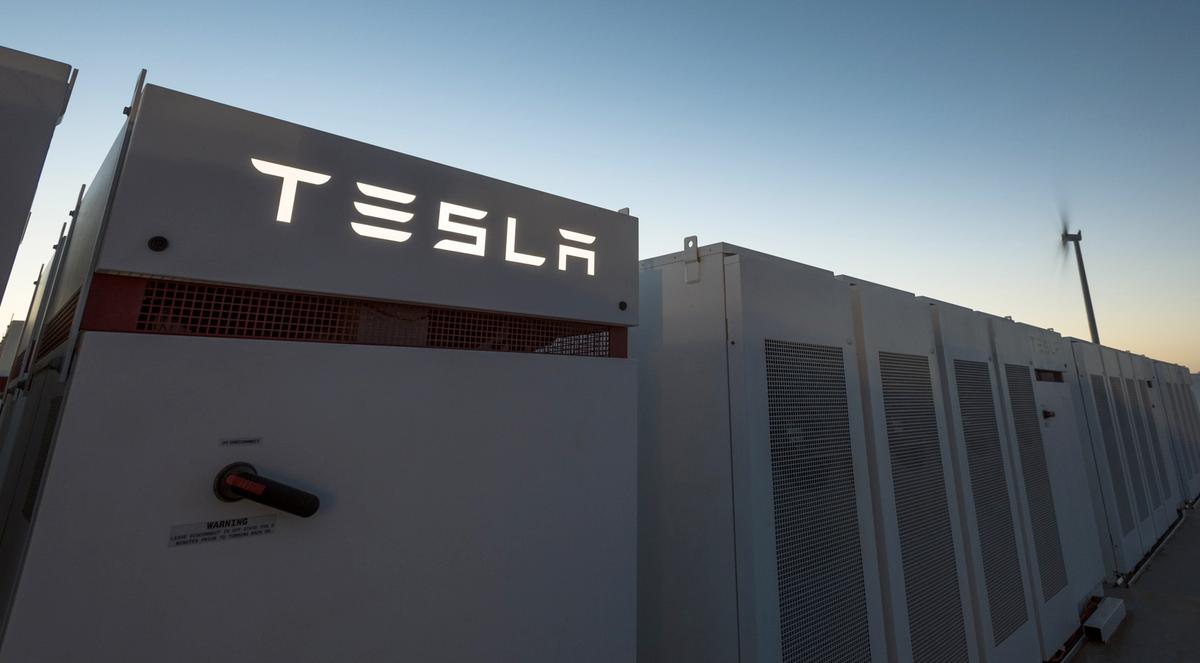Tesla worlds biggest battery australia