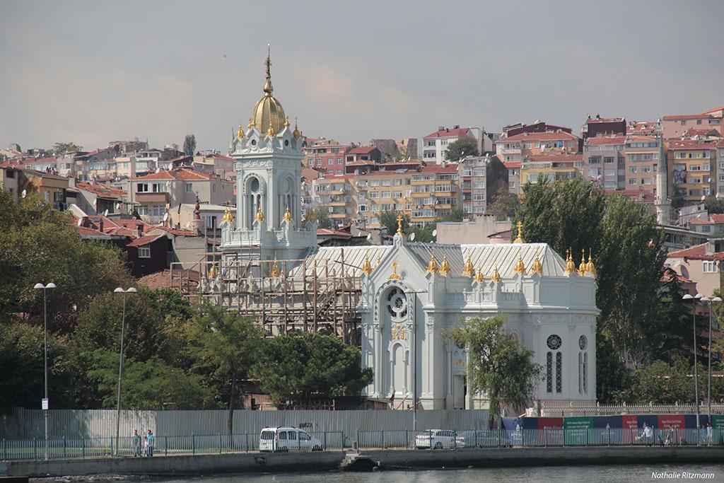 L’église, également connue sous le nom de Saint-Etienne des Bulgares, est située dans le quartier historique de Balat sur les rives de la Corne d’Or.