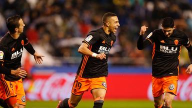 Rodrigo et Guedes, buteurs lors du match Deportivo la Corogne - Valencia CF