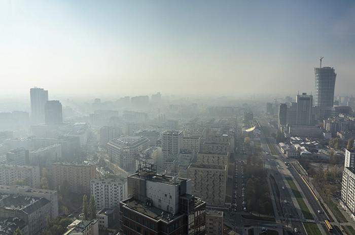 Warszawski_smog_(22761150476)