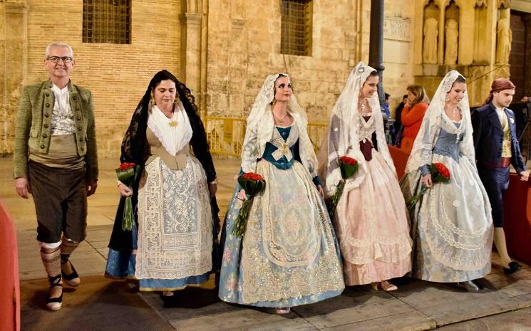 Face à la représentation de la vierge, les émotions prennent le dessus