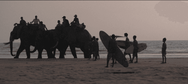Enfants surfeurs Birmanie