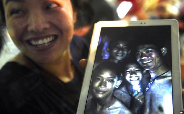 hommage Paul Walsh enfants bloques grotte thailande